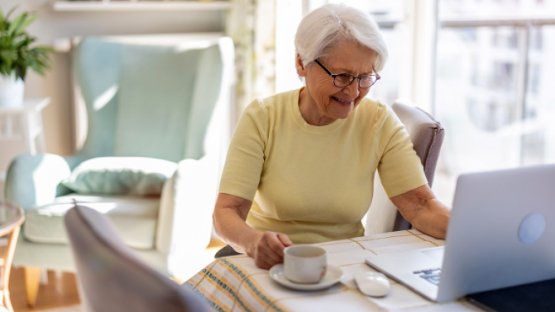 Can Seniors Benefit From Social Media?